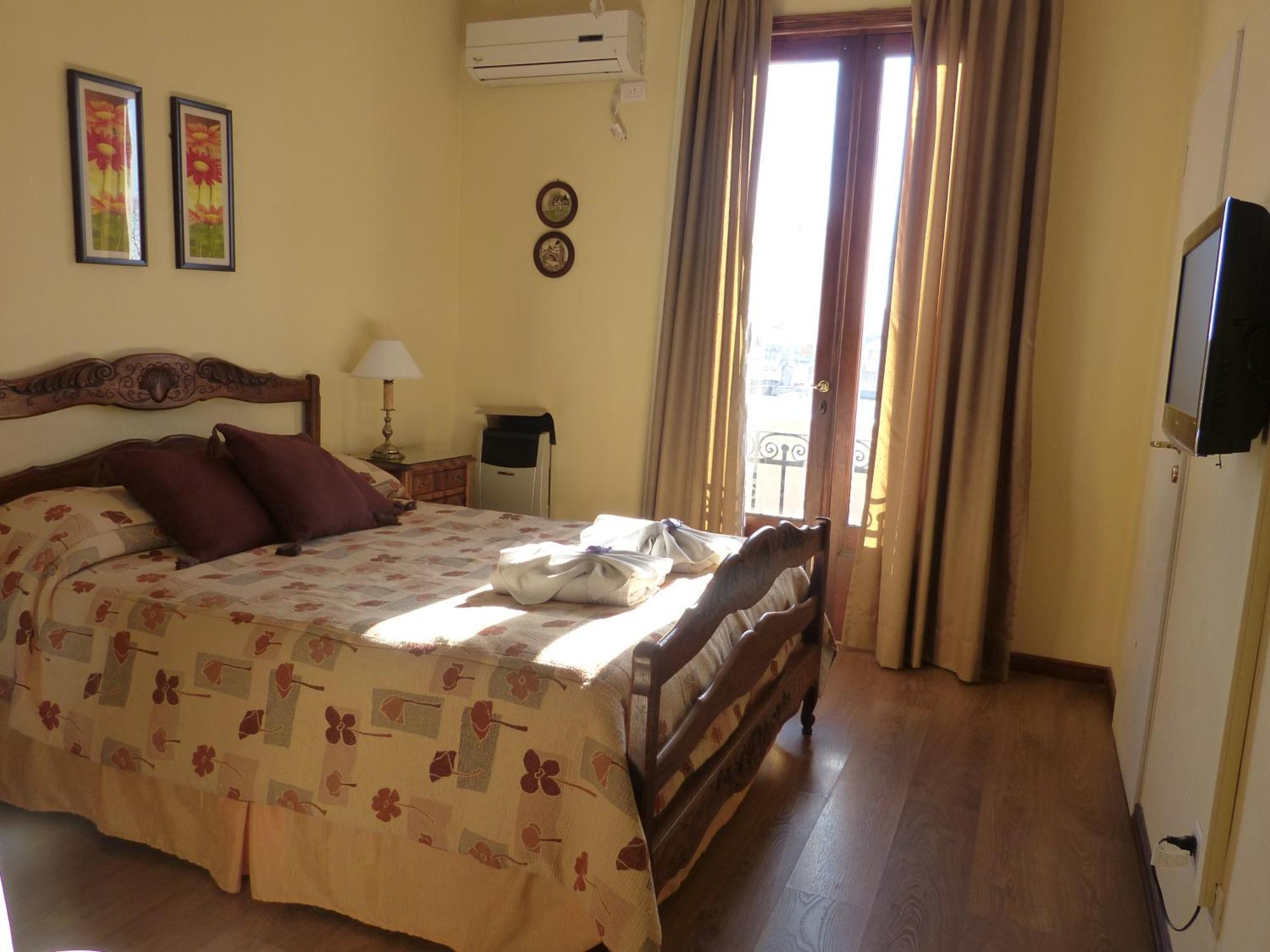 Nuevos Horizontes Hotel Тандил Екстериор снимка