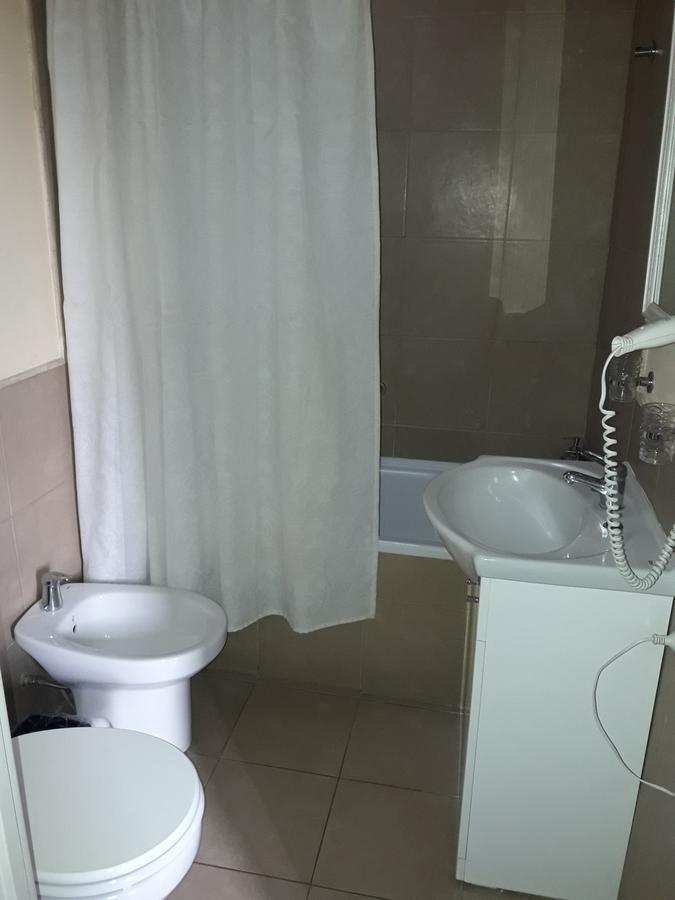 Nuevos Horizontes Hotel Тандил Екстериор снимка